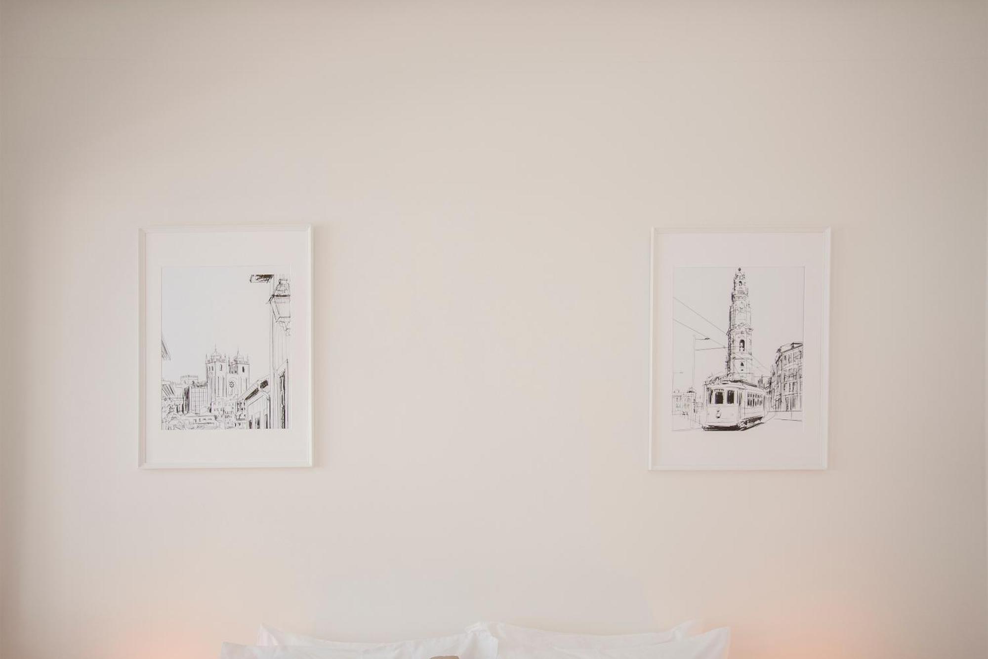 Liiiving In - Downtown Balcony Apartment